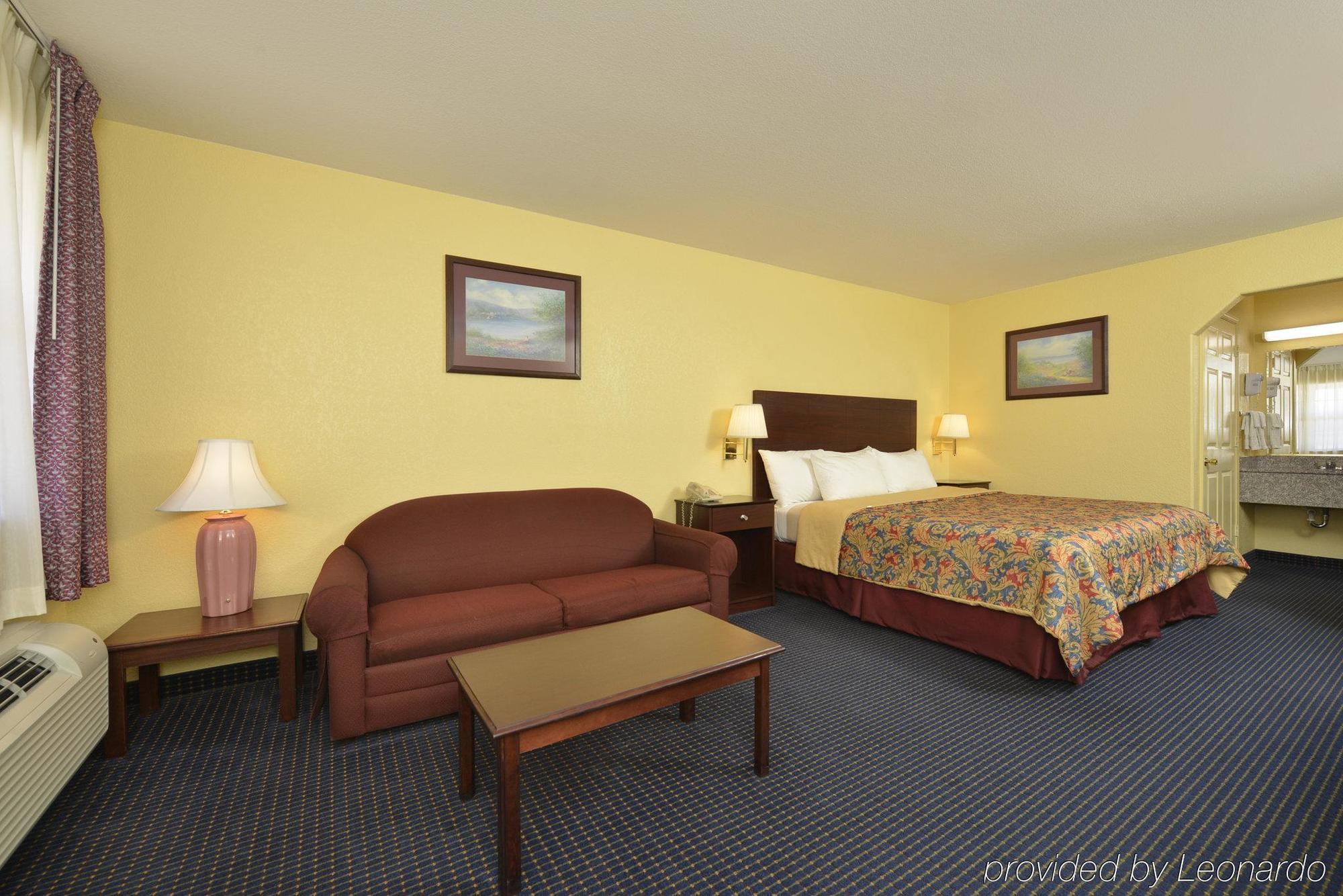 Days Inn Gun Barrel City Camera foto